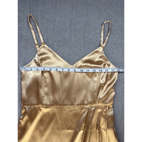 NWT Francesca's Studio 19 Dress Gold Satin Mini Formal Homecoming Hoco Medium - Picture 4 of 7